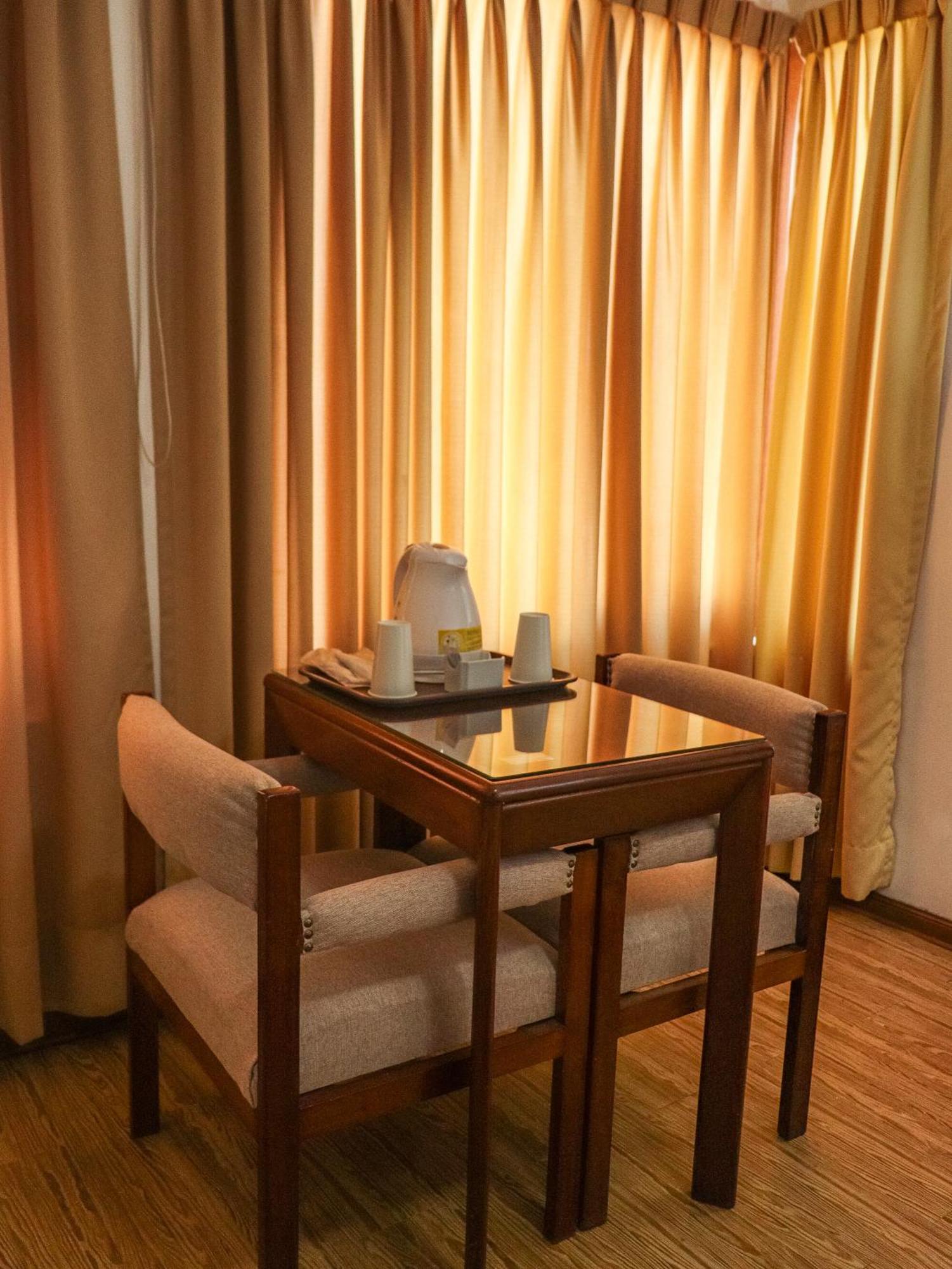 Hostal El Candelabro Pisco Zewnętrze zdjęcie